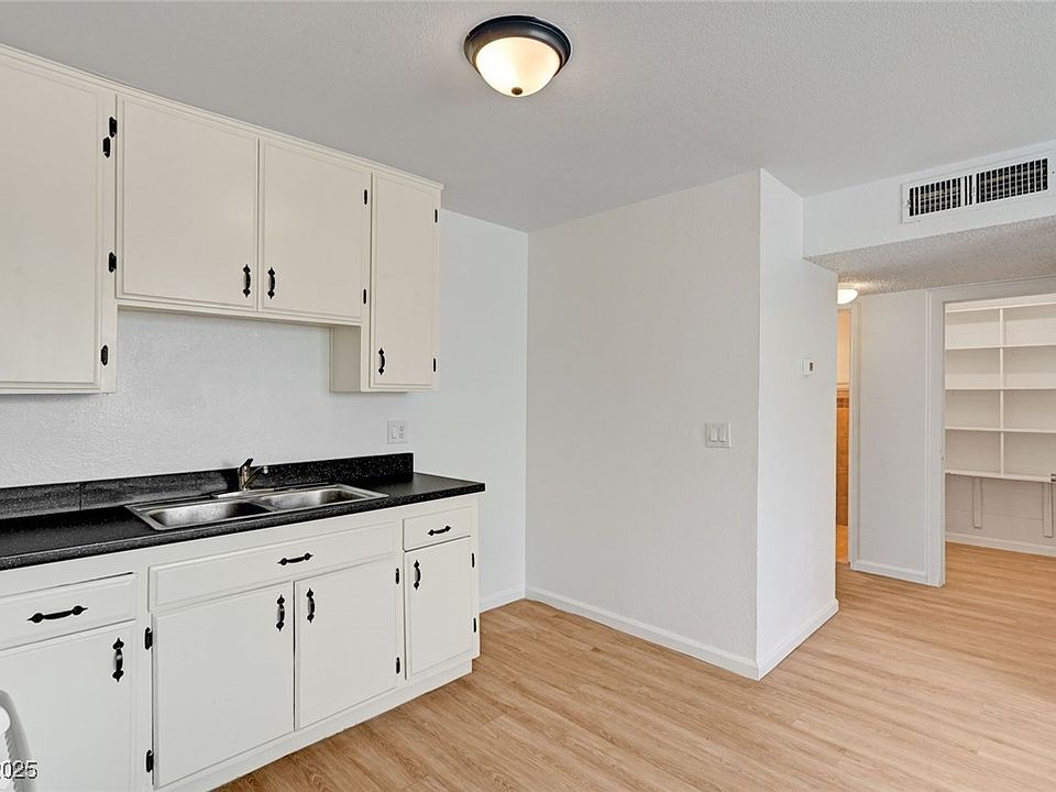 1st image of 2532 Bulloch St APT F