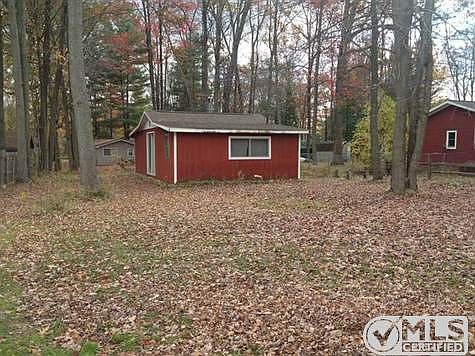 2nd image of 4826 Wildwood Dr