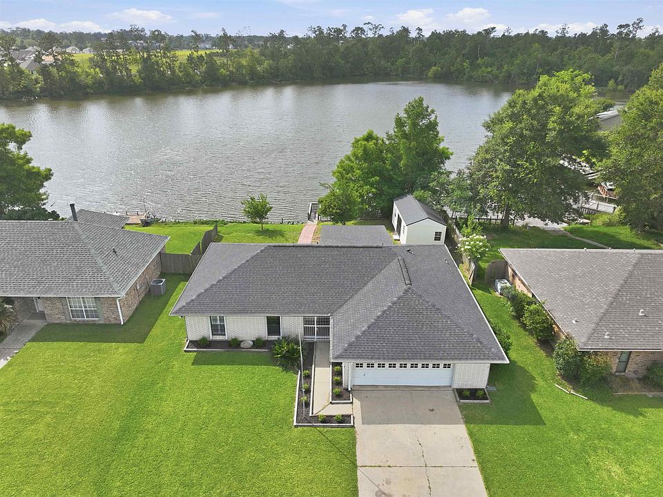 1st image of 3921 Marie Ct