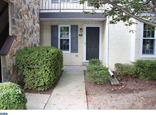 237 Valley Stream Ln, Wayne, PA 19087