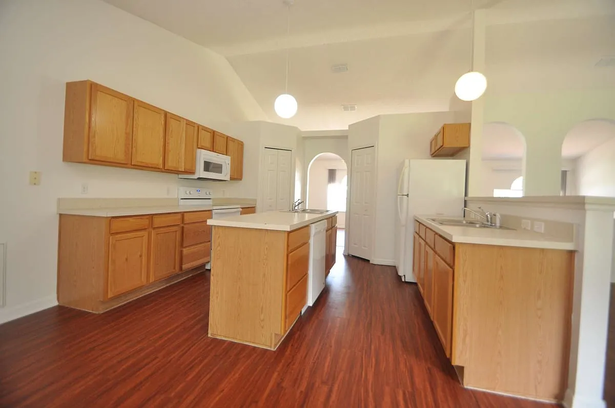 36 Frenora Ln — Photo 2