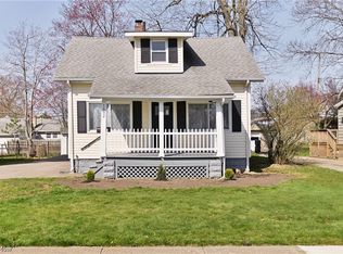 1692 Temple Ave, Mayfield Heights, OH 44124