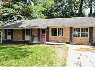 693 Utoy Ct, Jonesboro, GA 30238