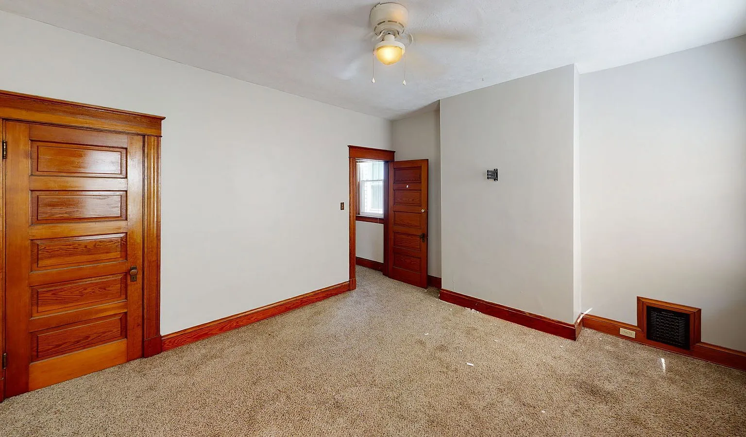 3 bed, 2.0 bath, $2,495 — Photo 3