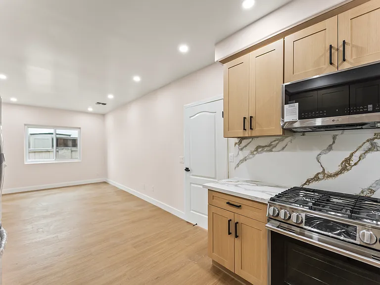 120 S Prospect Ave #A — Photo 35