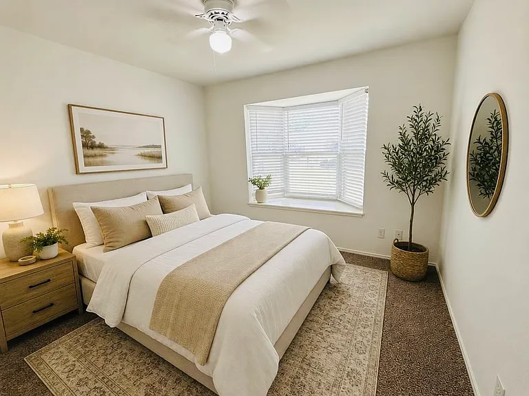 4652 Bracken Dr — Photo 8