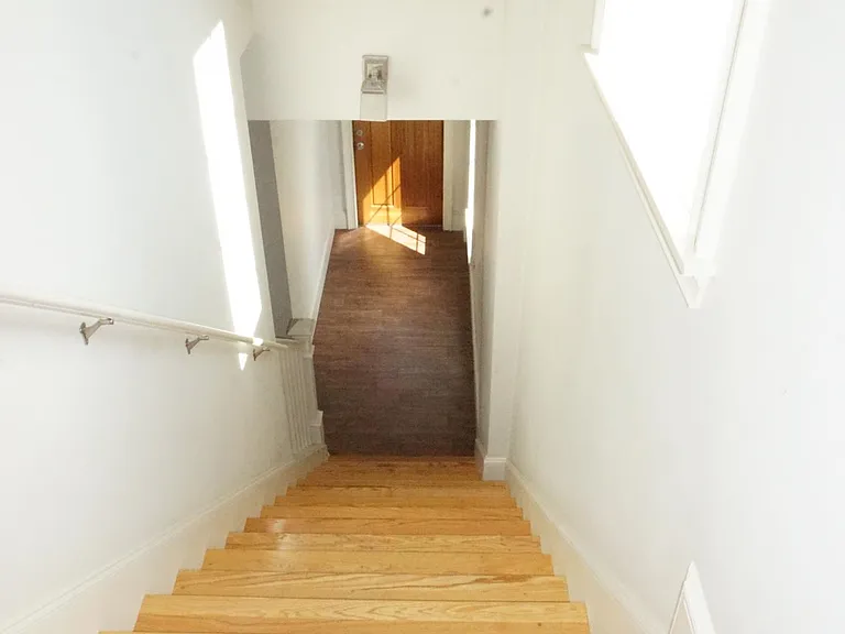 2 Ames St #2 — Photo 15