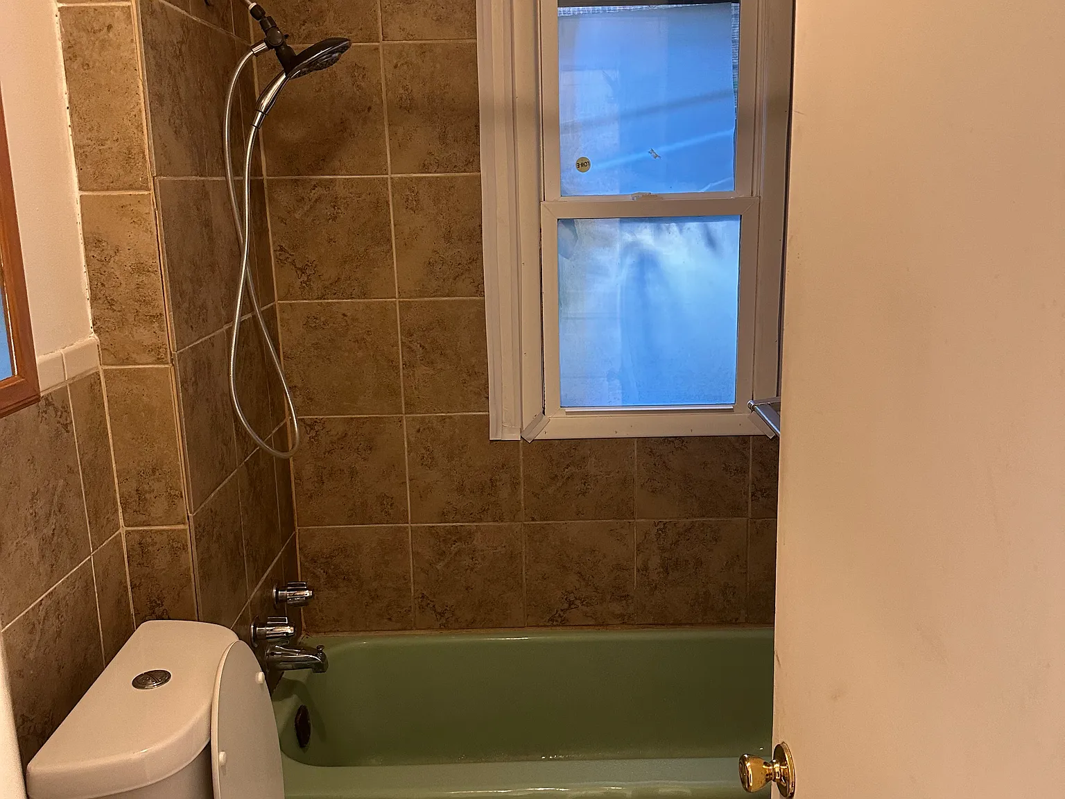 2 bed, 1856 sqft, $1,050 — Photo 3