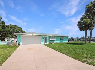 391 Gulf Breeze Blvd, Venice, FL 34293