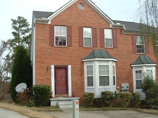 Beautiful Home At 1664 Barrington Ovlk