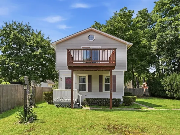 128 Newfield Rd, Springfield, MA 01119