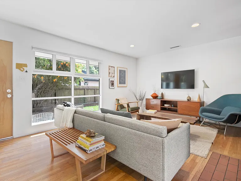 6401 E Marita St — Photo 2