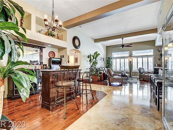 3rd image of 6125 Braeside Ct