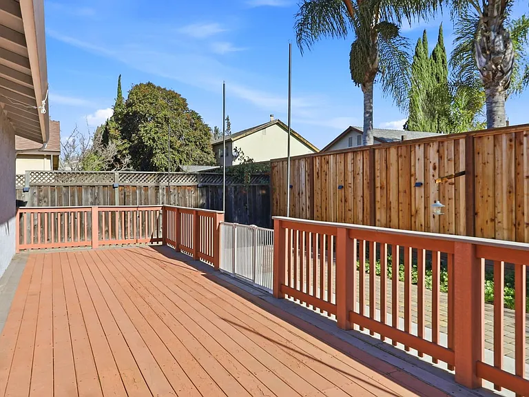 4621 Mia Cir — Photo 31