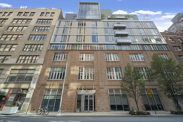 Sold by Compass | media 10