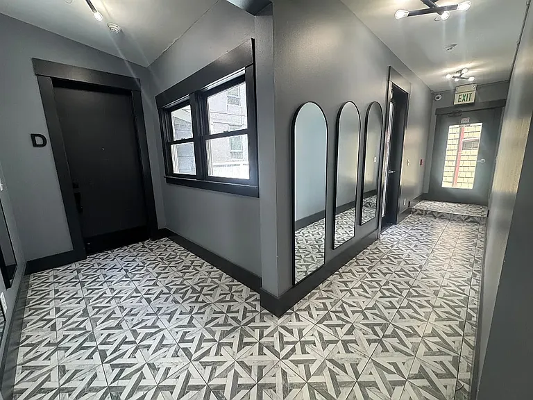 2597 Telegraph Ave #B — Photo 32