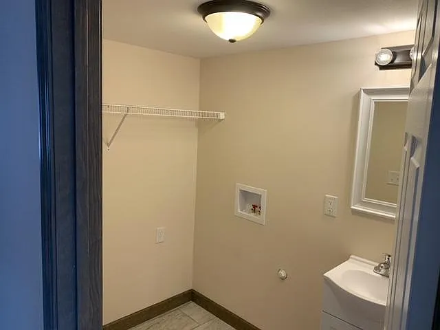 419 Meadow Dr — Photo 5