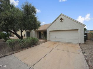 1007 E Oraibi Dr, Phoenix, AZ 85024