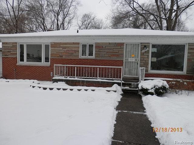 1st image of 15373 Woodbine