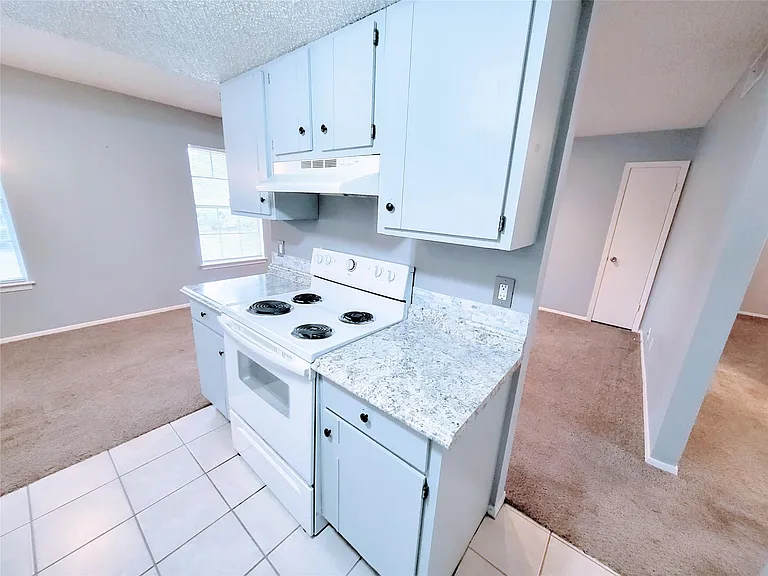 3429 Willowrun Dr #D — Photo 5