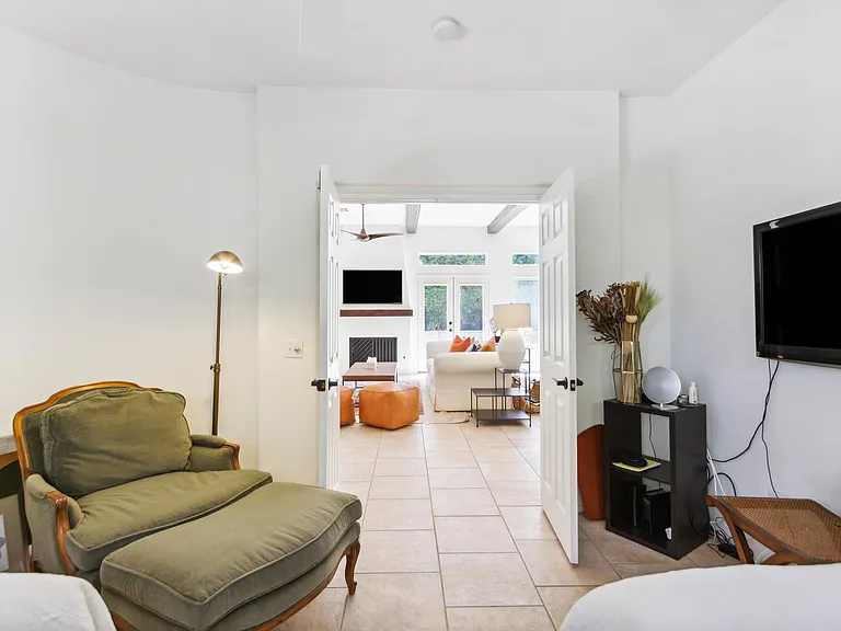 40 Vistara Dr — Photo 15