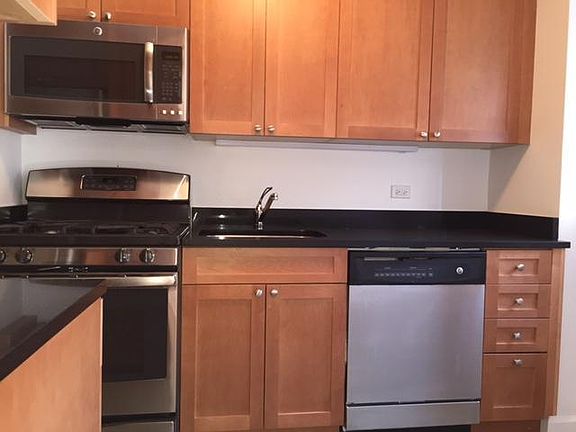 4th image of 350 W 51st St APT 7H