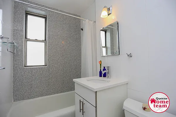 Sold by Keller Williams Realty Landmark II | media 31