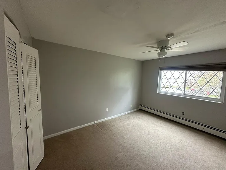 48 Fernview Ave #9 — Photo 8