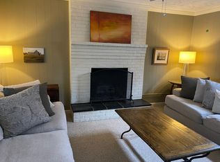 725 Ridgewood Rd, Waynesboro, VA 22980