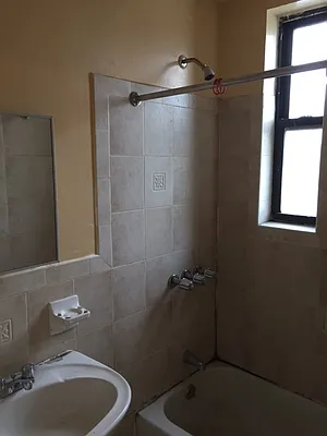 Rented by Abba Realty Associates INC | media 32