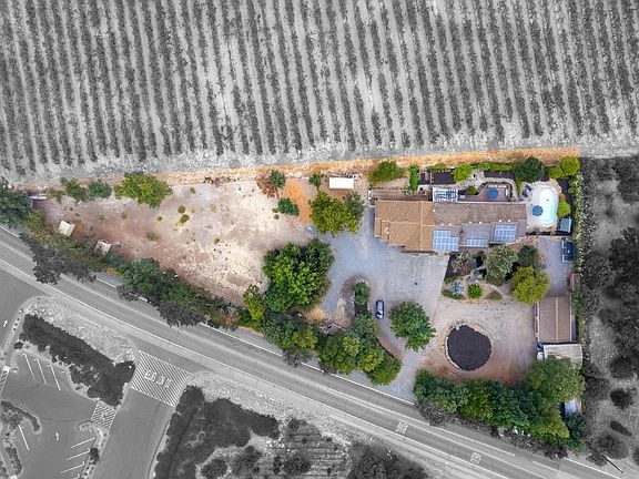5th image of 3711 Gravenstein Hwy N Highway