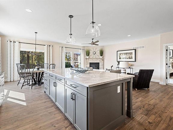 4th image of 132 Columbia Meadows Ln