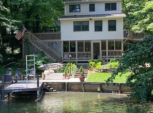 2052 Memorial Hwy, Lake Lure, NC 28746