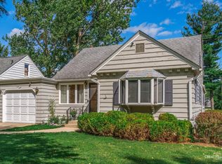 330 Ingleside Ave, Aurora, IL 60506