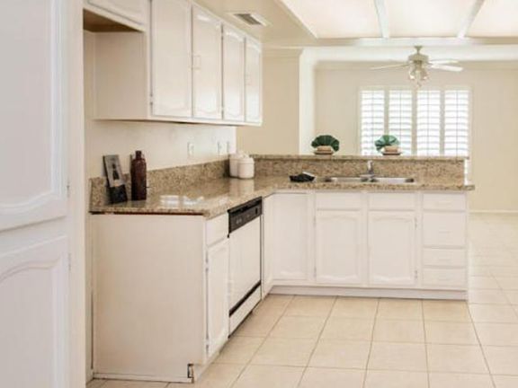 3rd image of 6609 W Poinsettia Dr