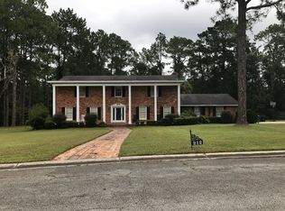 212 Plantation Dr, Waycross, GA 31501