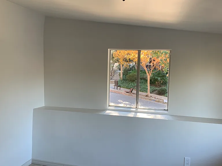 1293 Boynton St — Photo 14
