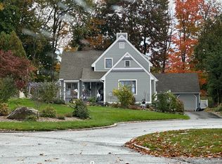 20 Magnolia Hl, West Hartford, CT 06117