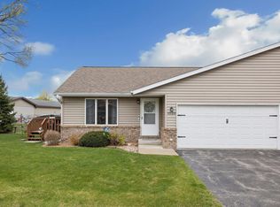 1028 Whispering Winds Pl, Onalaska, WI 54650
