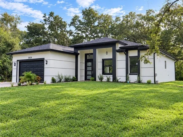 1919 Robert Ave, Lehigh Acres, FL 33972