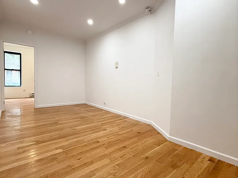 87 E 3rd St #2E — Photo 2