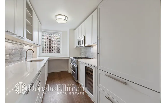 Rented by Douglas Elliman | media 74