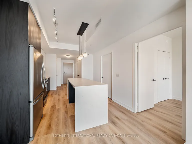 5 York Rd #1701 — Photo 8