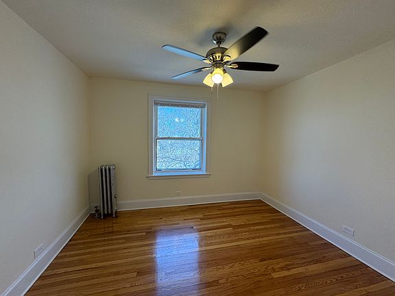 2nd image of 6185 N Winchester Ave APT 3