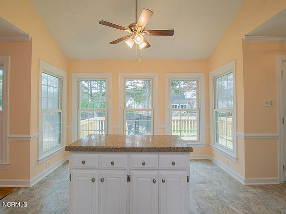 4th image of 107 Farrington Place