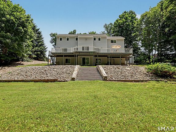 3rd image of 15 Briarwood Drive