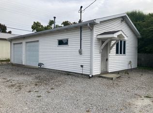 6 E First St, Carthage, IN 46115