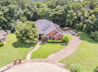 1132 Crestwood Ct, Desoto, TX 75115