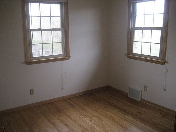 5th image of 7914 51st Ave N