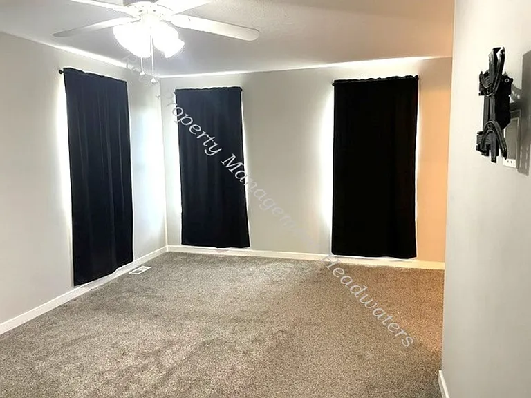 4747 Shore View Rd — Photo 14